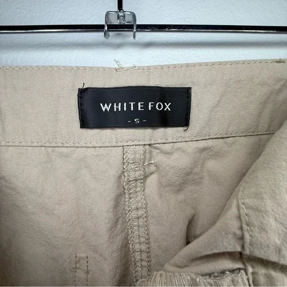 White Fox Boutique Tan Cargo Pants Womens Small Beige Cotton Utility Straight - Picture 6 of 8